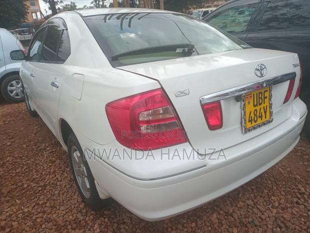 Toyota Premio 2006 White