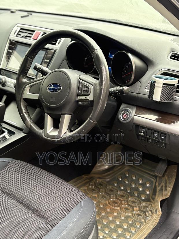 Subaru Legacy 2.5i Premium 4dr Sedan AWD (2.5L 4cyl CVT) 2015 Silver