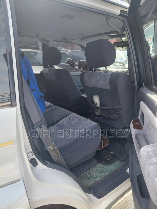Toyota Land Cruiser Prado 2.7 5dr 2002 Pearl