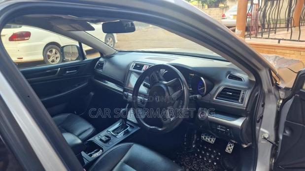 Subaru Legacy 2015 Silver