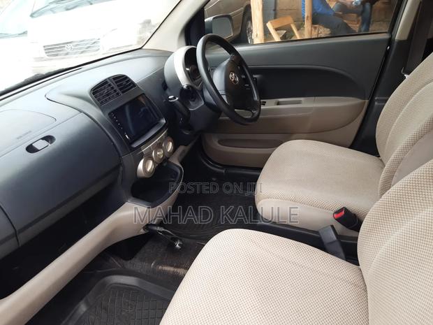 Toyota Passo 2006 Silver