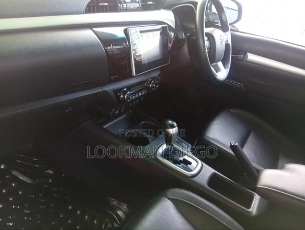 Toyota Hilux Revo Double Cab Deisel 2.8 RWD 2017 White
