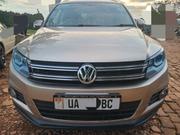 Volkswagen Tiguan 2013 Gold for sale