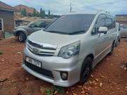 Toyota Noah 2.0 143hp AWD (8 Seater) 2012 Silver for sale