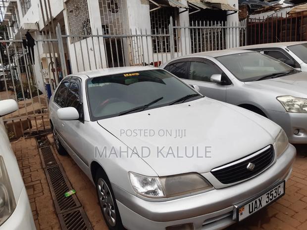 Toyota Corona Premio 2000 Silver