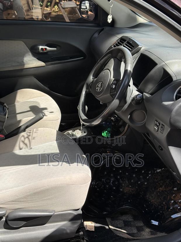 Toyota IST 2009 Purple