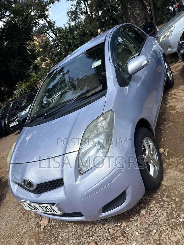 Toyota Vitz 1.5 FWD 3dr 2008 Silver