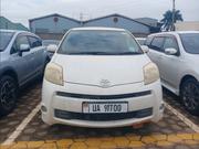 Toyota Passo Sette 1.5 AWD 2012 White for sale