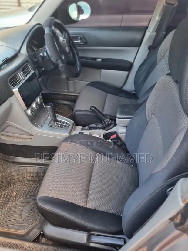 Subaru Forester 2006 Gray