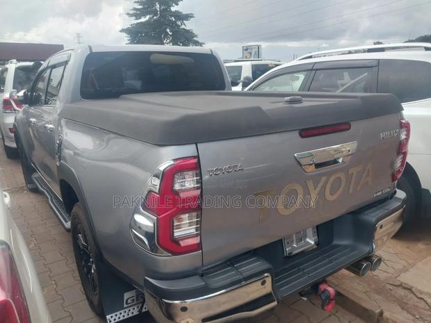 Toyota Hilux Revo Double Cab Deisel 2.4 AWD 2022 Silver