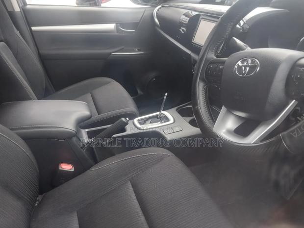 Toyota Hilux Revo Double Cab Deisel 2.4 AWD 2022 Silver