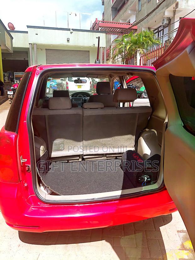 Toyota Raum 2008 Red