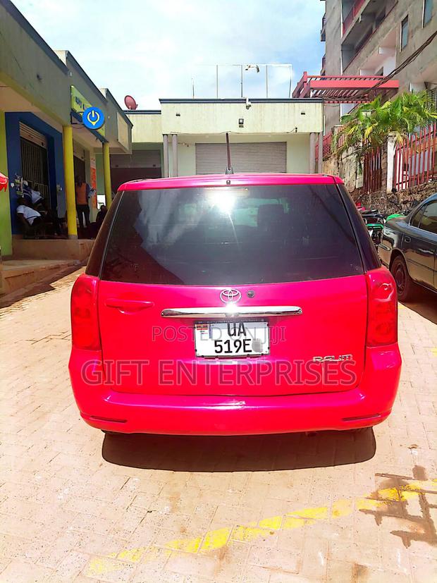 Toyota Raum 2008 Red