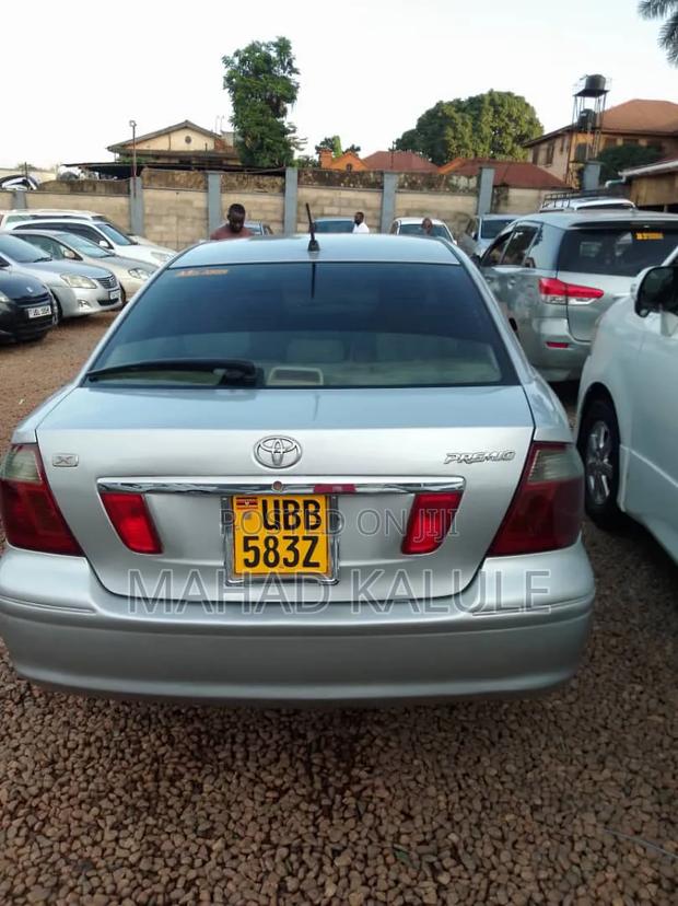 Toyota Premio 2005 Silver