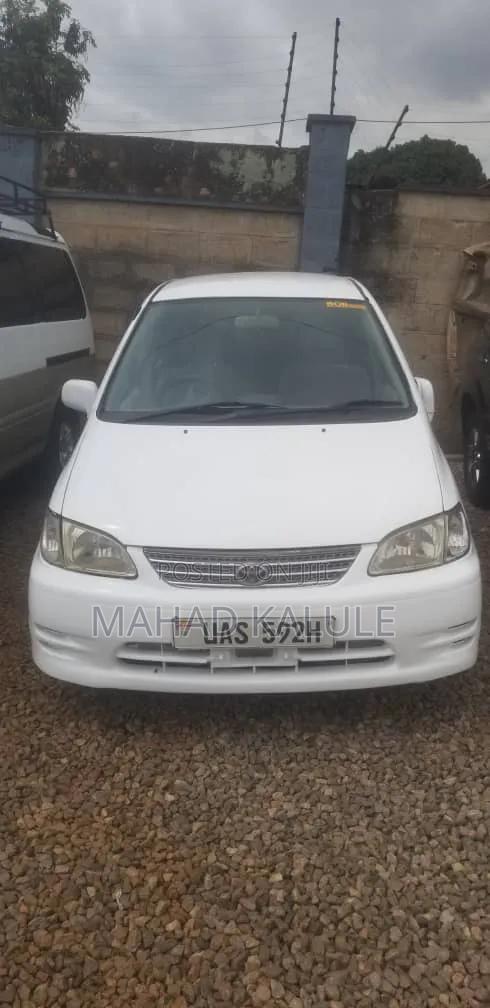 Toyota Corolla Spacio 2002 White