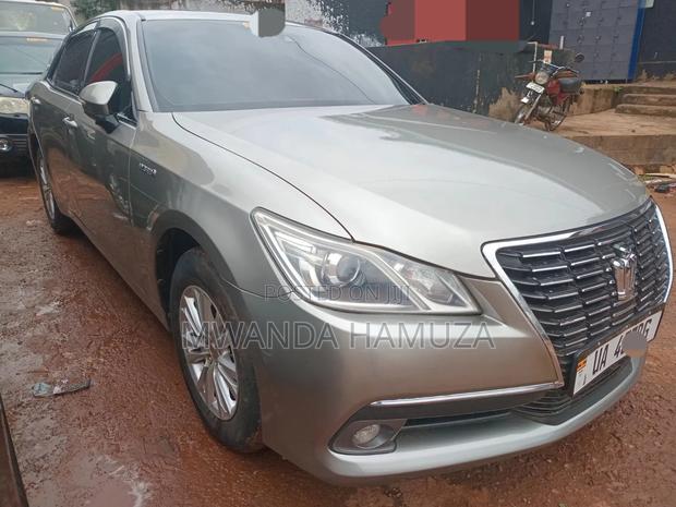 Toyota Crown 2013 Silver