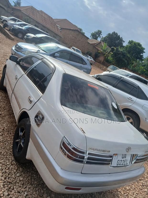 Toyota Premio 1.5 FWD 2016 White