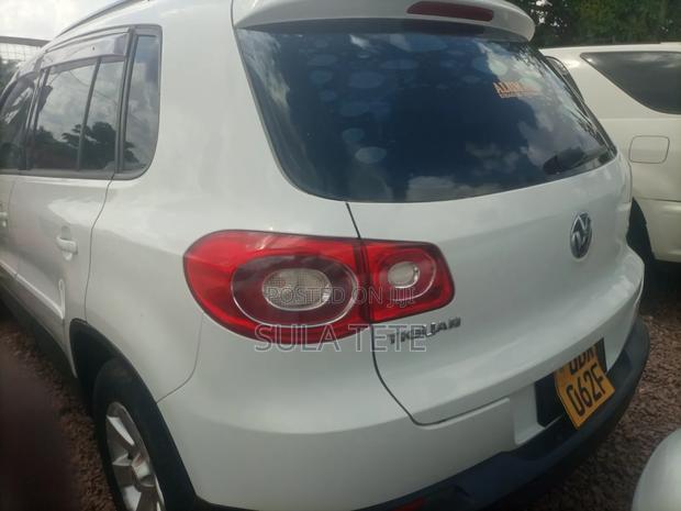 Volkswagen Tiguan S 2010 White