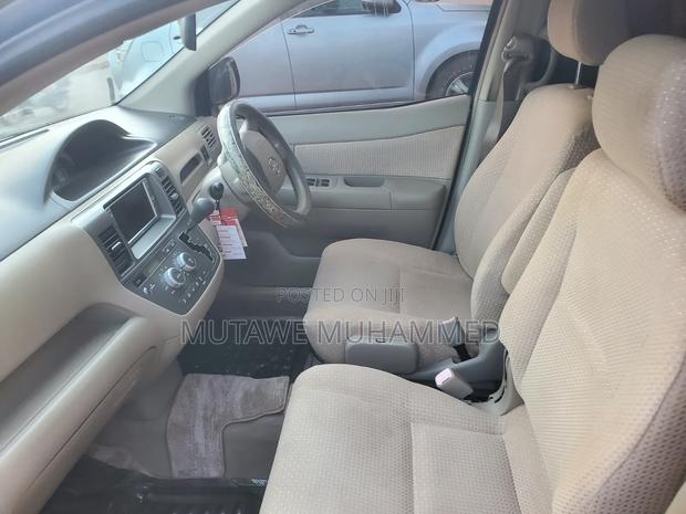 Toyota Raum 2010 Blue