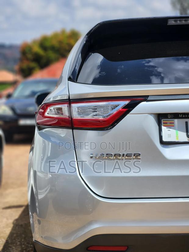 Toyota Harrier 2016 Silver