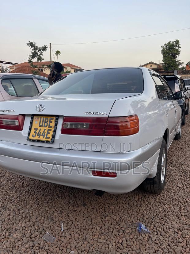 Toyota Premio 2001 White