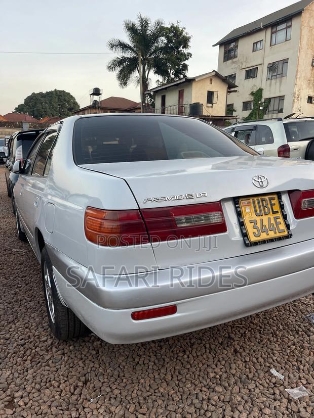 Toyota Premio 2001 White