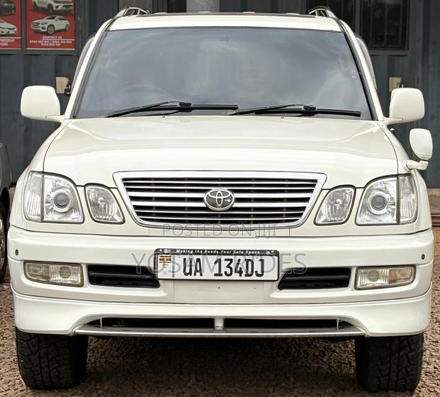 Toyota Land Cruiser Cygnus 4.7 2002 White