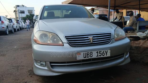 Toyota Mark II 2004 Silver