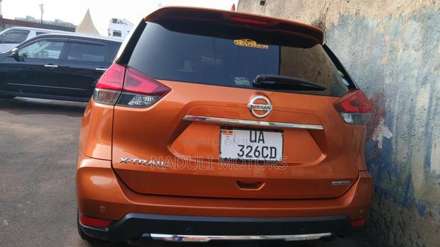 Nissan X-Trail 2016 Orange
