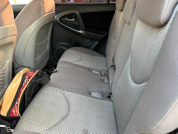 Toyota RAV4 2008 Silver