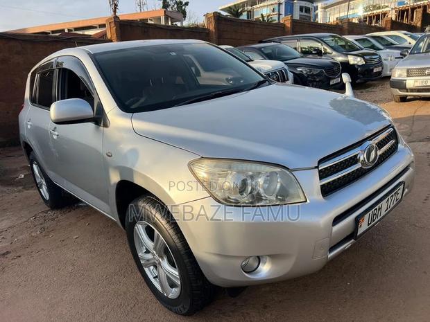 Toyota RAV4 2008 Silver