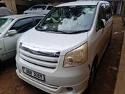Toyota Noah 2010 White for sale