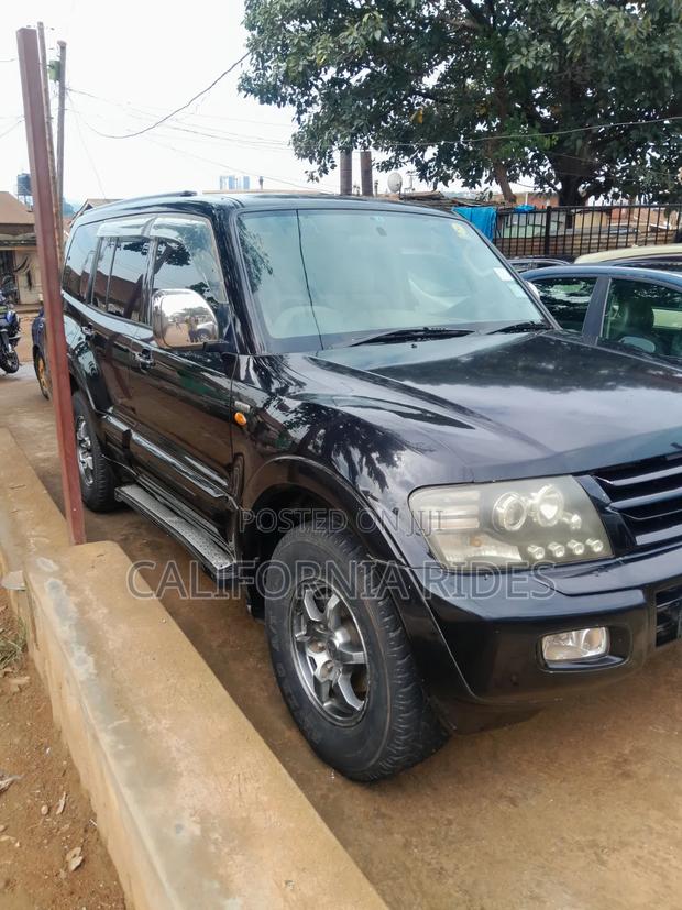 Mitsubishi Pajero 2004 Black