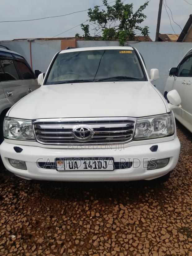 Toyota Land Cruiser Prado 2002 White