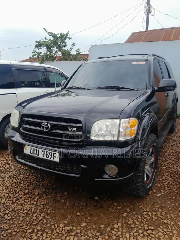 Toyota Sequoia 2004 Black