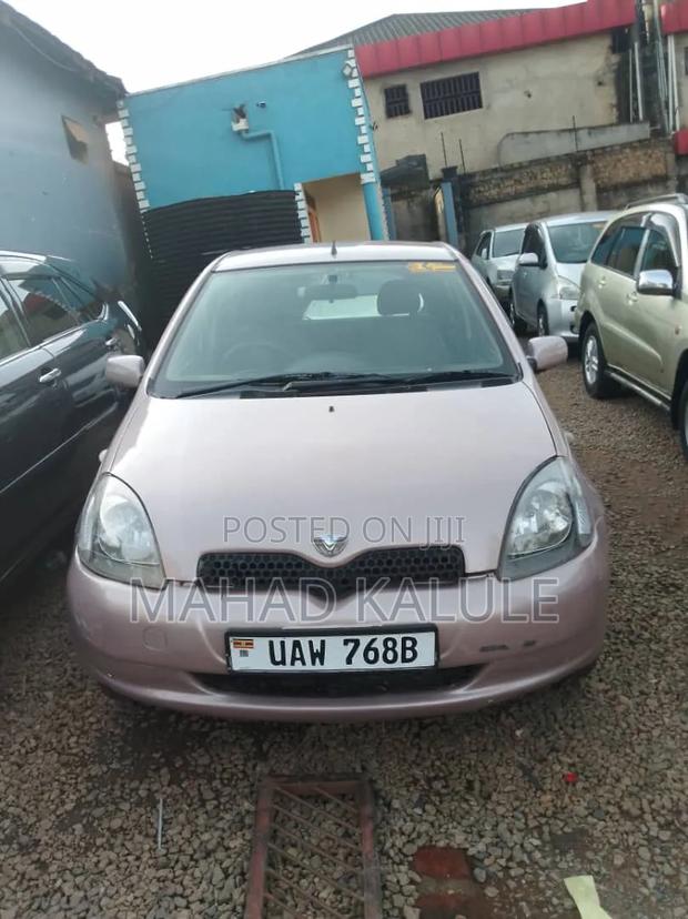 Toyota Vitz 2002 Pink