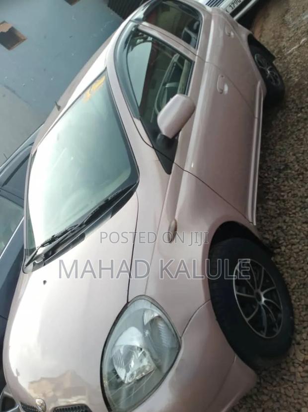 Toyota Vitz 2002 Pink