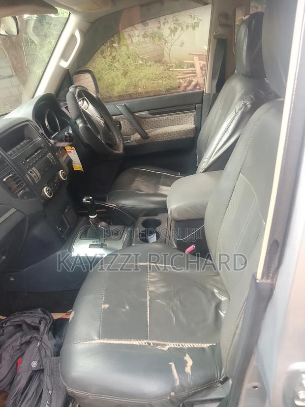 Mitsubishi Pajero 3.2 DI-D GLS 2006 Silver