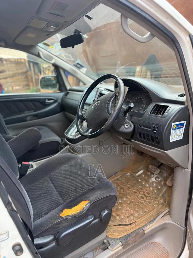 Toyota Alphard 2010 White