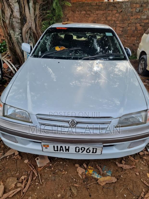 Toyota Premio 2001 Silver