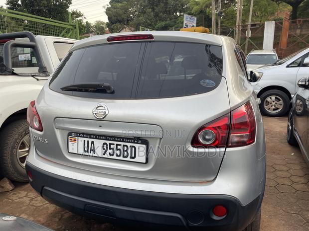 Nissan Dualis 2015 Silver