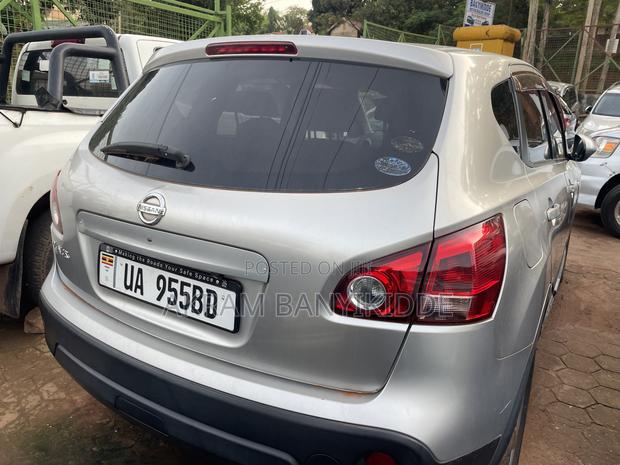 Nissan Dualis 2015 Silver