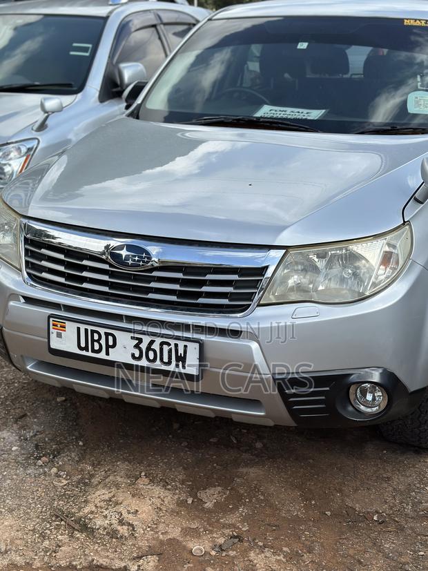 Subaru Forester 2011 Silver