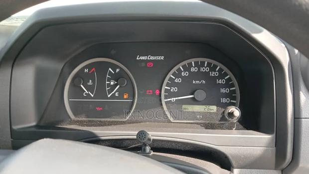Toyota Land Cruiser 76 Series 2025 White