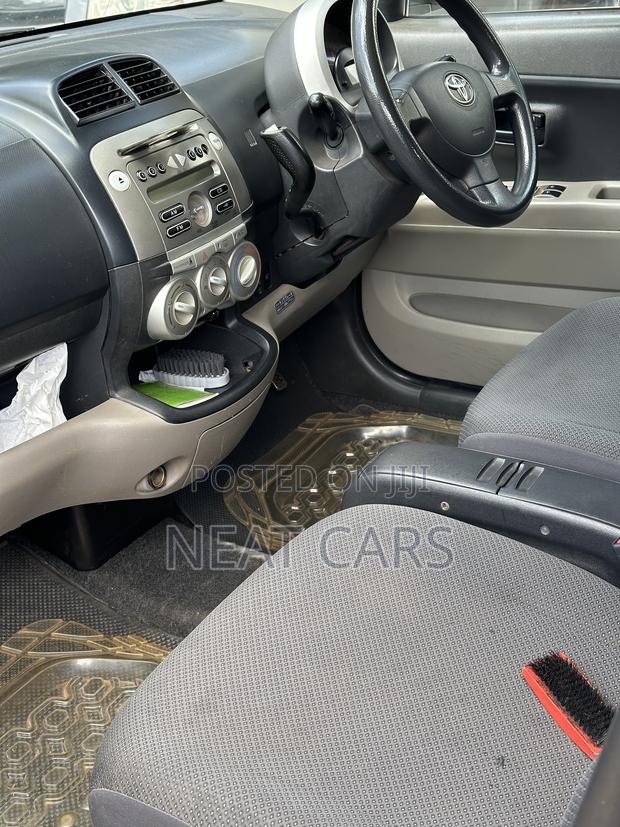 Toyota Passo 2008 Silver