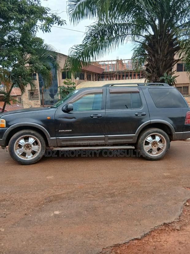 Ford Explorer 2002