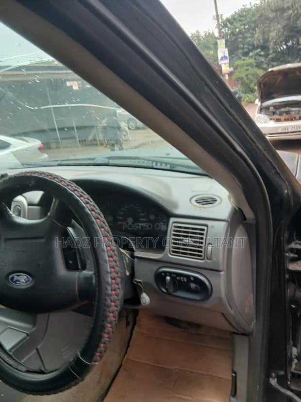 Ford Explorer 2002
