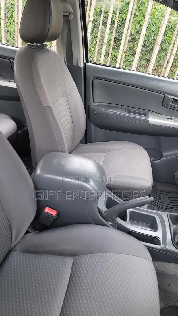 Toyota Hilux 2014 Silver