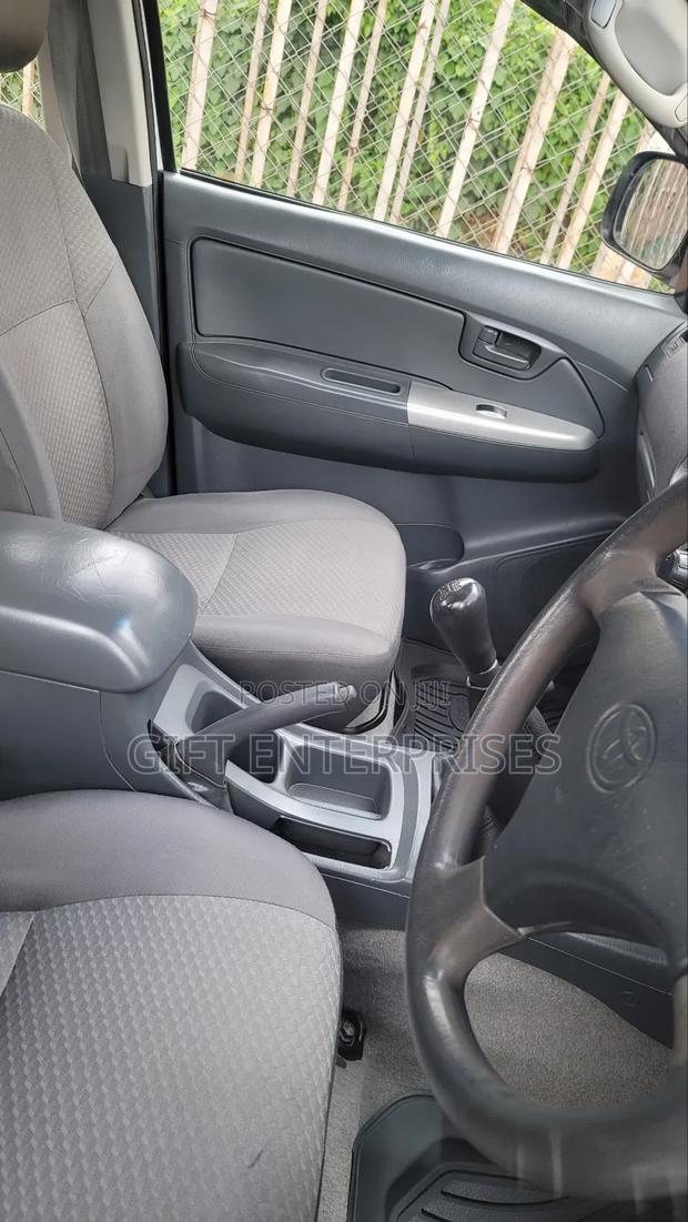 Toyota Hilux 2014 Silver