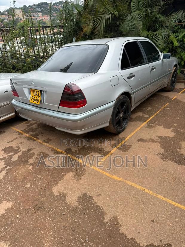 Mercedes-Benz C200 1999 White